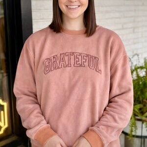 Love in Faith Grateful‎ Crewneck Sweatshirt Cotton Blend Peach Size M